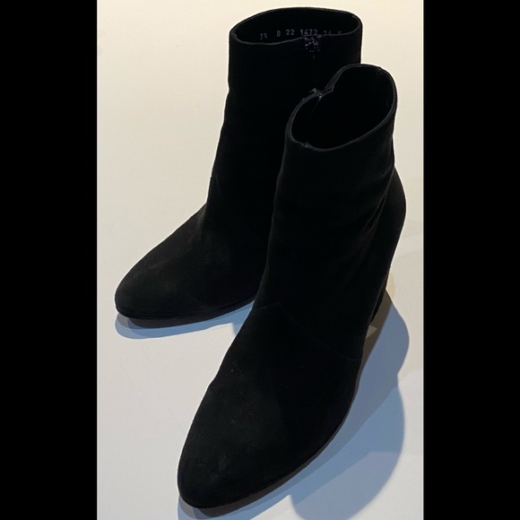 Robert Clergerie Black Suede Block Heel Ankle Boots Size 7 1/2 - Picture 12 of 13